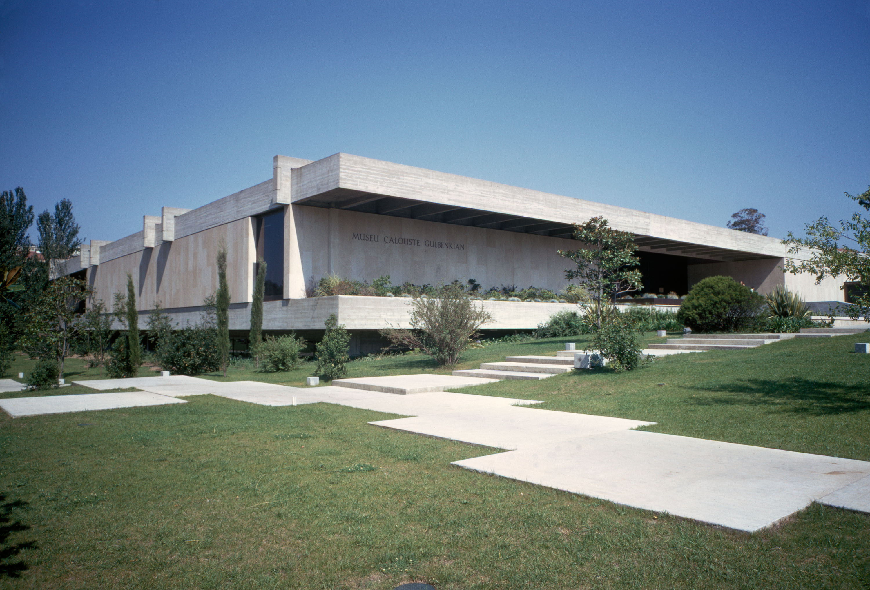 Calouste Gulbenkian Museum : MIT Libraries