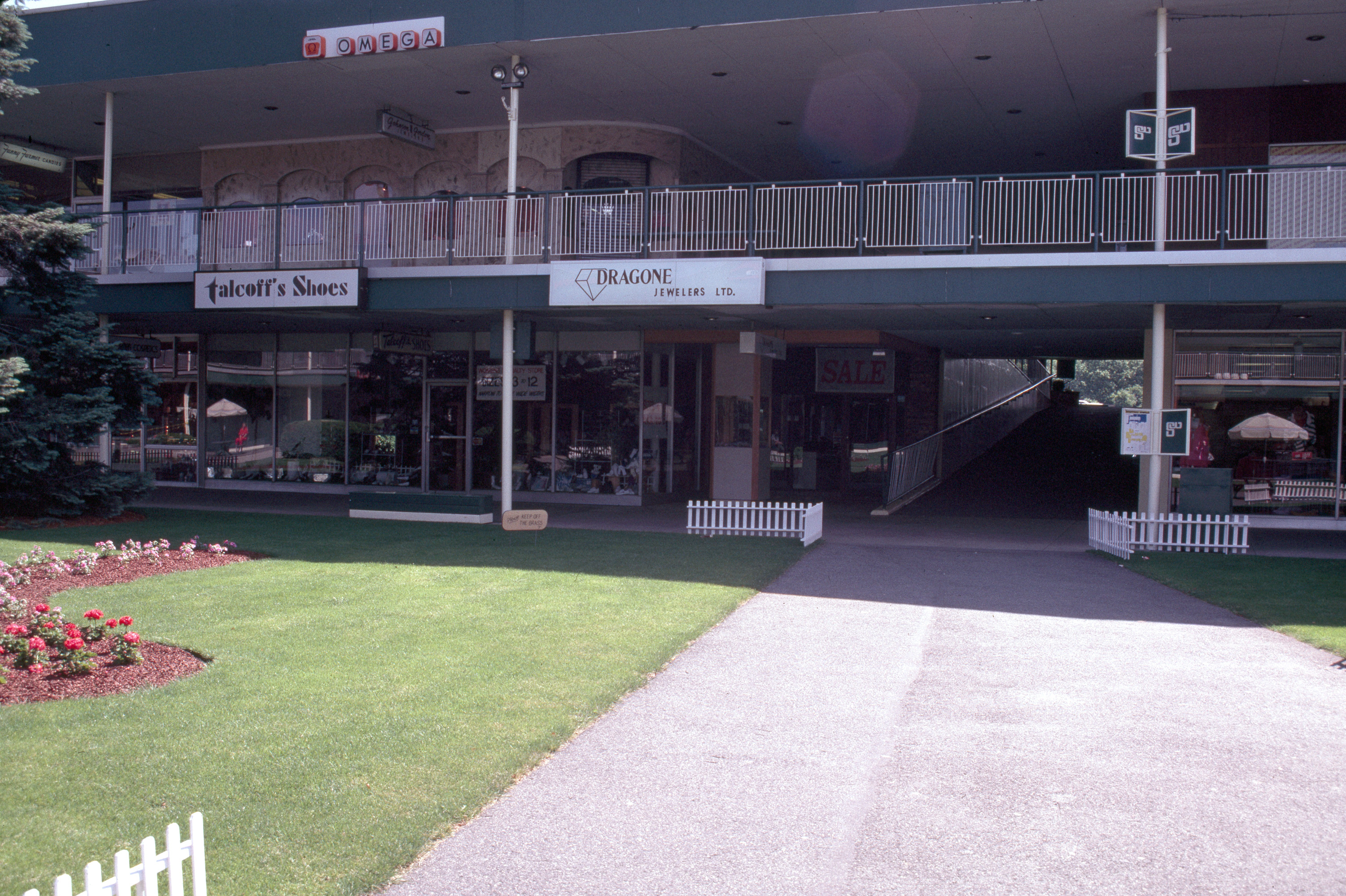 Shoppers' World MIT Libraries